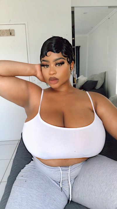 Watch kim's leaked NSFW photo on TwXstars