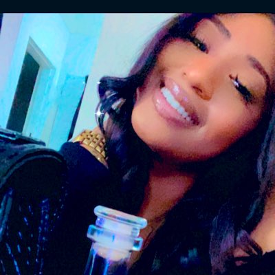 Watch 💋's leaked NSFW photo on TwXstars