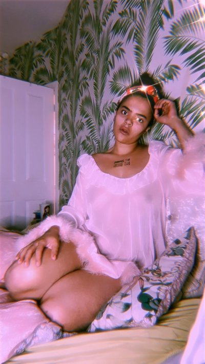 Watch cherry gal🍒's leaked NSFW photo on TwXstars