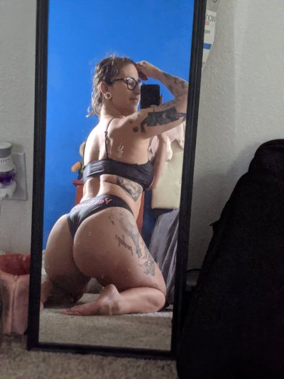 Watch PrettyRikki's leaked NSFW photo on TwXstars