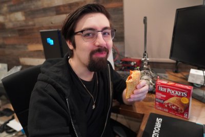 Watch Michael Grzesiek's leaked NSFW photo on TwXstars