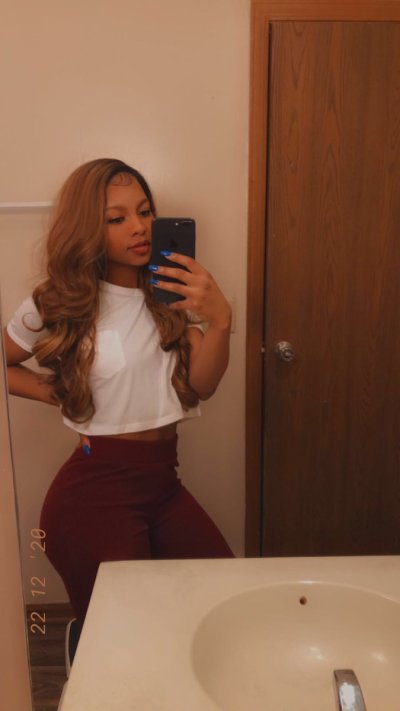 Watch Saleema 💖's leaked NSFW photo on TwXstars