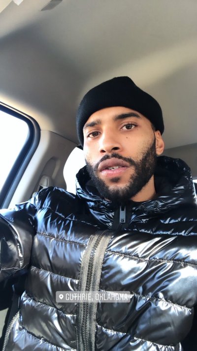 Watch 17th Chariot's leaked NSFW photo on TwXstars