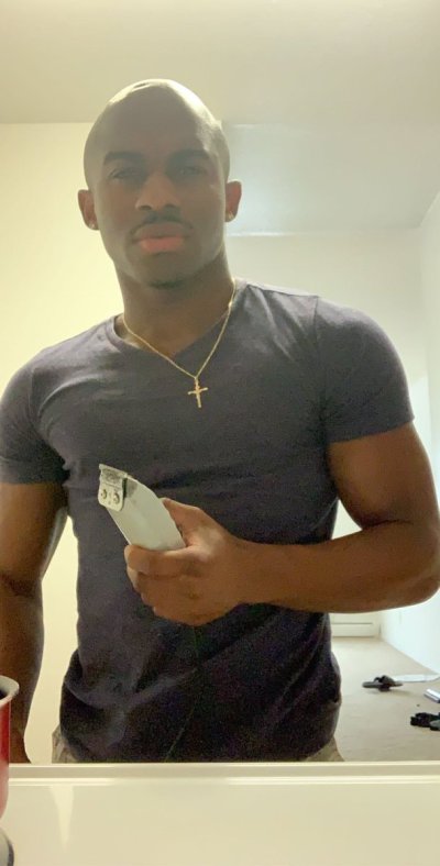 Watch Tay's leaked NSFW photo on TwXstars