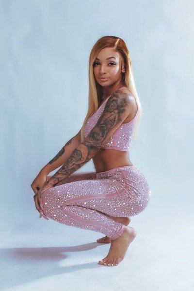 Watch Lambo's leaked NSFW photo on TwXstars