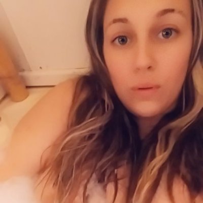 Watch Henny 🌟's leaked NSFW photo on TwXstars