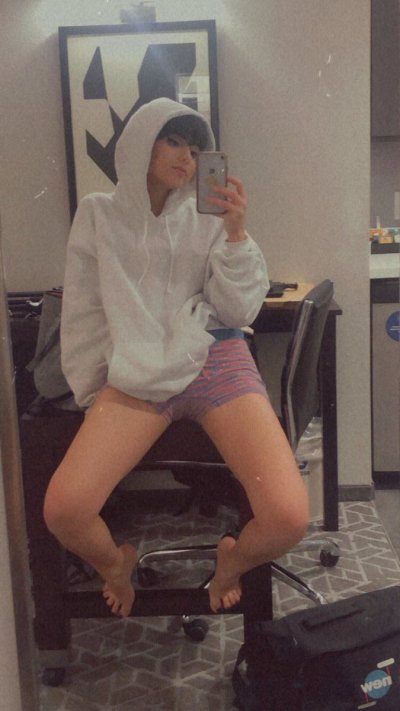 Watch Shea Briar's leaked NSFW photo on TwXstars