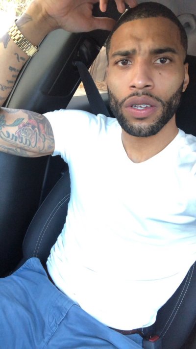 Watch 17th Chariot's leaked NSFW photo on TwXstars