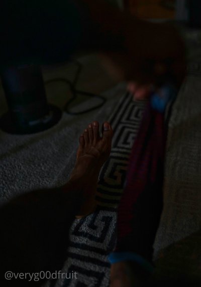 Watch Foot Bae's leaked NSFW photo on TwXstars