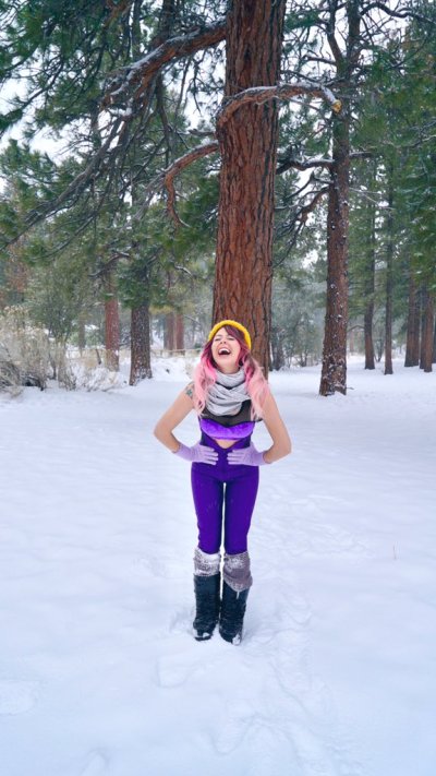 Watch Annalee Belle's leaked NSFW photo on TwXstars