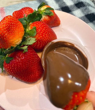 Watch Tia Fuckin Cyrus's leaked NSFW photo on TwXstars