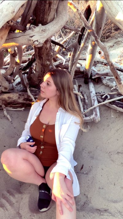 Watch Savannah Solo's leaked NSFW photo on TwXstars