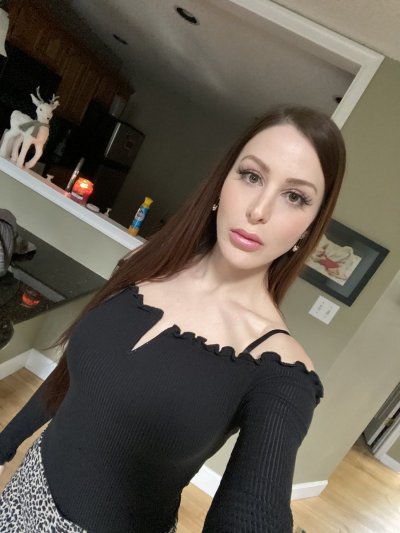 Watch Brianna Rose's leaked NSFW photo on TwXstars