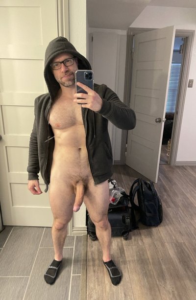 Watch DJ Tristan Jaxx 🎮's leaked NSFW photo on TwXstars