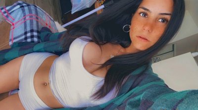 Watch Tia Fuckin Cyrus's leaked NSFW photo on TwXstars