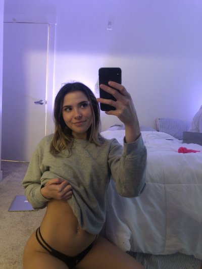 Watch madi's leaked NSFW photo on TwXstars