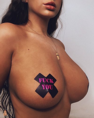 Watch bec's leaked NSFW photo on TwXstars