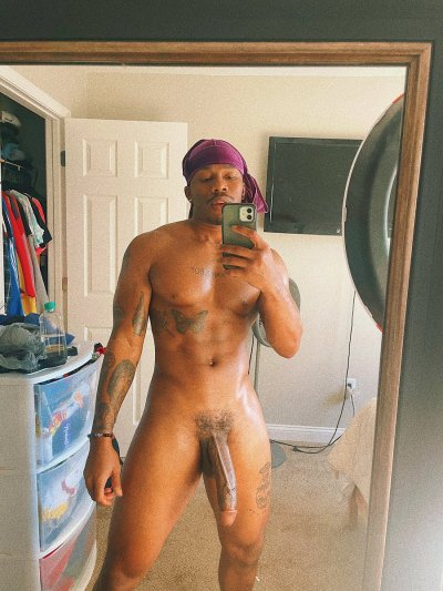 Watch Wild's leaked NSFW photo on TwXstars