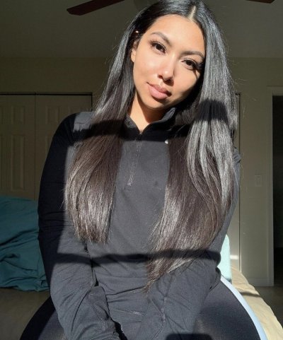 Watch Birkin Bag Mee Daddii 👜🛍's leaked NSFW photo on TwXstars