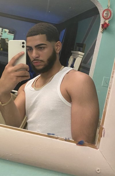 Watch gorillaglue327's leaked NSFW photo on TwXstars