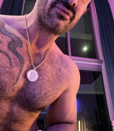 Watch Killian Adam's leaked NSFW photo on TwXstars
