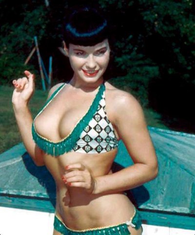 Watch Bettie Page's leaked NSFW photo on TwXstars
