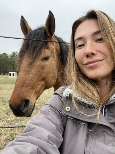 Watch Eva Lovia®'s leaked NSFW photo on TwXstars