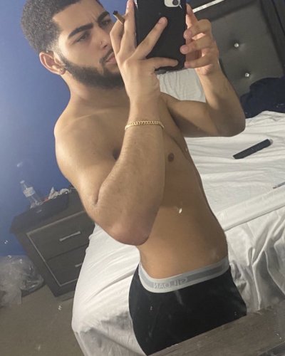 Watch gorillaglue327's leaked NSFW photo on TwXstars