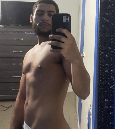 Watch gorillaglue327's leaked NSFW photo on TwXstars