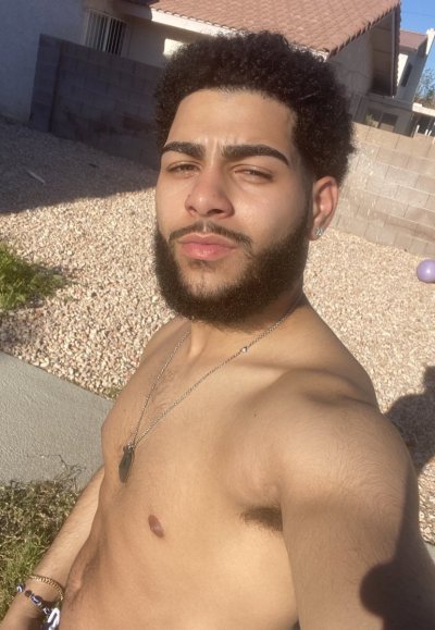 Watch gorillaglue327's leaked NSFW photo on TwXstars