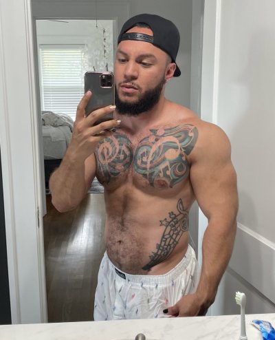 Watch Sir Gio's leaked NSFW photo on TwXstars