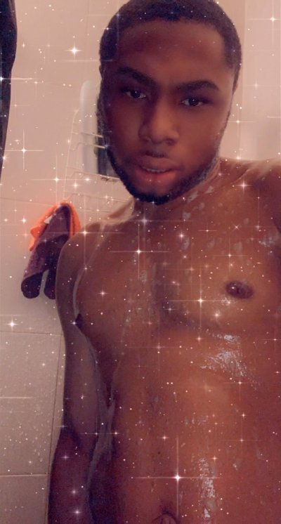 Watch MrRoyaltyToYou😉😈's leaked NSFW photo on TwXstars
