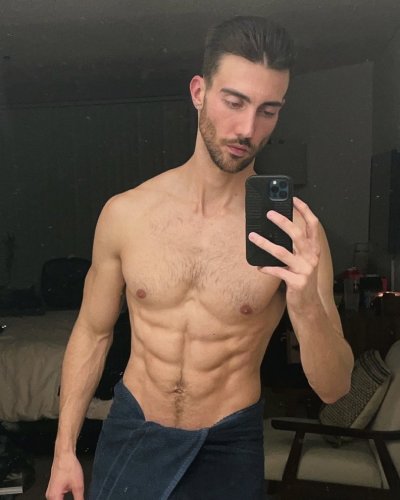 Watch t r a v i s | b r y a n t's leaked NSFW photo on TwXstars