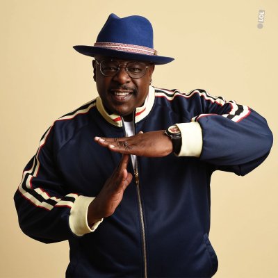 Watch LOL Network's leaked NSFW photo on TwXstars