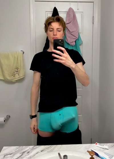 Watch Ansel Prower's leaked NSFW photo on TwXstars