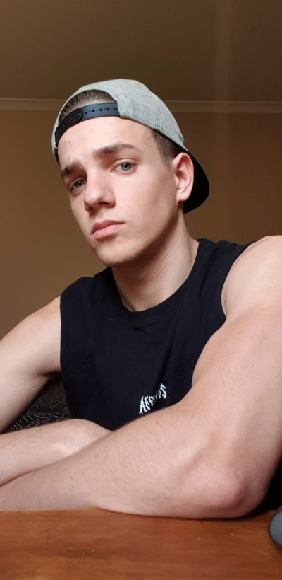 Watch C O N N O R's leaked NSFW photo on TwXstars