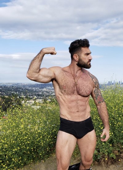 Watch Fitcamguy's leaked NSFW photo on TwXstars