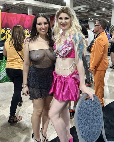 Watch Nancy Miami ✨'s leaked NSFW photo on TwXstars