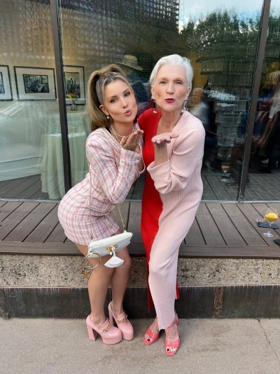 Watch Amanda Cerny's leaked NSFW photo on TwXstars