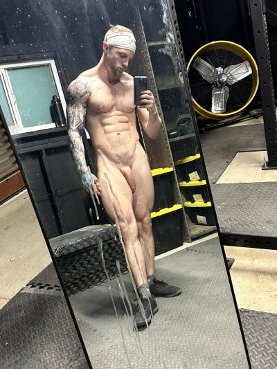 Watch YesBrawn's leaked NSFW photo on TwXstars