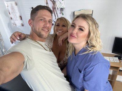 Watch ROMANTODD, LLC's leaked NSFW photo on TwXstars