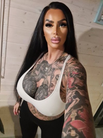 Watch ink_doll_lana's leaked NSFW photo on TwXstars