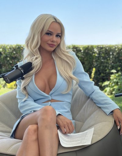 Watch Sapphire Howell's leaked NSFW photo on TwXstars