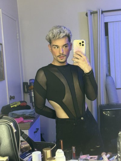 Watch Jose Carlos Guillen's leaked NSFW photo on TwXstars