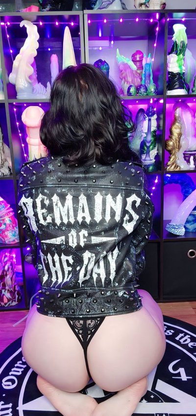 Watch Estella 🦇's leaked NSFW photo on TwXstars