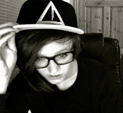 Watch emfaerie's leaked NSFW photo on TwXstars