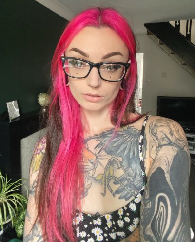 Watch emfaerie's leaked NSFW photo on TwXstars