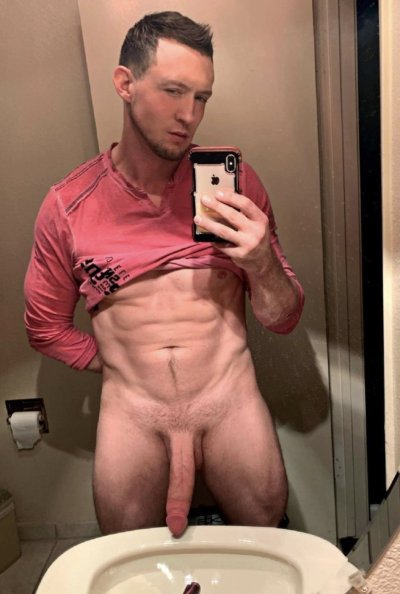 Watch 𝐏𝐢𝐞𝐫𝐜𝐞 𝐏𝐚𝐫𝐢𝐬's leaked NSFW photo on TwXstars