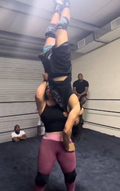 Watch Sofia Sivan 💎's leaked NSFW photo on TwXstars