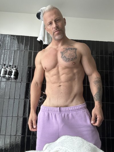 Watch Scott Blokker's leaked NSFW photo on TwXstars